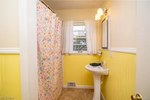 69565 Crescent Rd, St Clairsville, OH 43950 - Photo 17