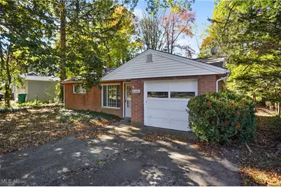 8284 Westmoor Road, Mentor, OH 44060 - Photo 13