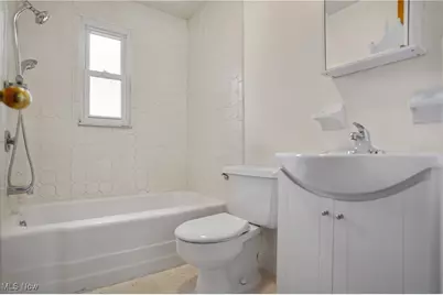 8284 Westmoor Road, Mentor, OH 44060 - Photo 9