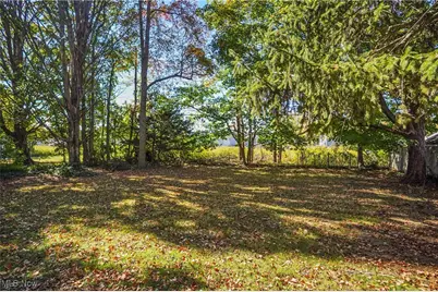 8284 Westmoor Road, Mentor, OH 44060 - Photo 11