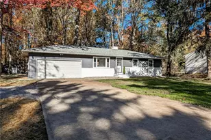 2075 Maplewood Rd, Stow, OH 44224 - Photo 1