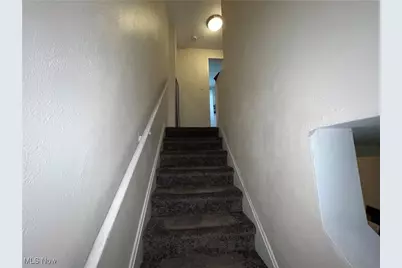 22751 Fox Avenue, Euclid, OH 44123 - Photo 5