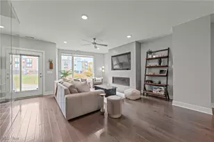 1260 W 70th St, Loveland, OH 44102 - Photo 7