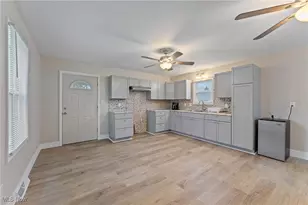 103 Gladstone St, Campbell, OH 44405 - Photo 3