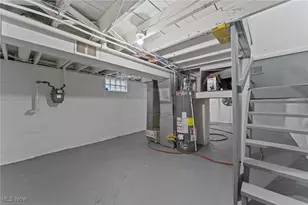 103 Gladstone St, Campbell, OH 44405 - Photo 15