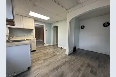 565 Teddy Avenue, Akron, OH 44305 - Photo 9