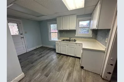 565 Teddy Avenue, Akron, OH 44305 - Photo 7