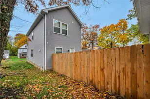 492 Douglas St, Akron, OH 44307 - Photo 45