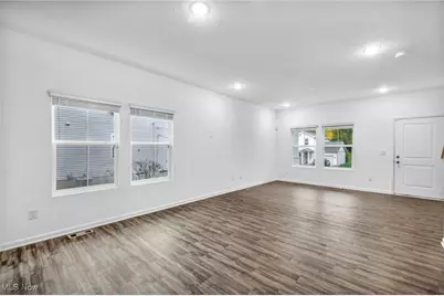 492 Douglas Street, Akron, OH 44307 - Photo 13