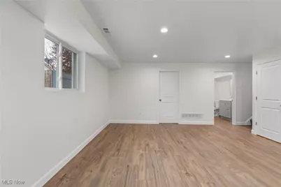 1431 Barcelona Drive, Akron, OH 44313 - Photo 11