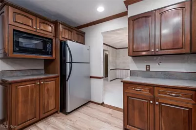 4720 Strouble Drive NW, Canton, OH 44718 - Photo 9