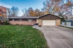 4720 Strouble Dr NW, Canton, OH 44718 - Photo 1