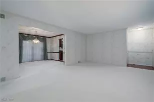 4720 Strouble Dr NW, Canton, OH 44718 - Photo 11