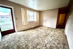 102 Northview Ct, Weirton, WV 26062 - Photo 7