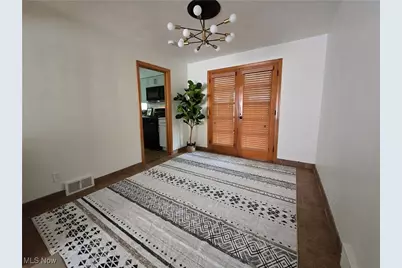 937 S Hazelwood Avenue, Youngstown, OH 44509 - Photo 11