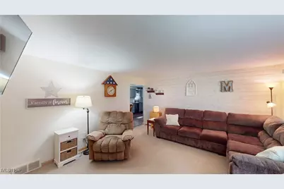 839 Edenridge Drive, Youngstown, OH 44512 - Photo 3
