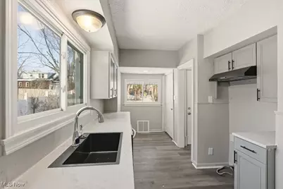 1581 Hillside Terrace, Akron, OH 44305 - Photo 25