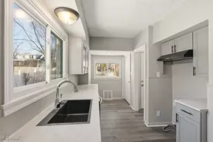 1581 Hillside Terrace, Akron, OH 44305 - Photo 25