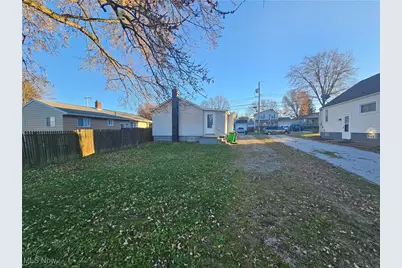 1081 Stratford Street, Barberton, OH 44203 - Photo 3