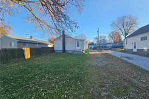 1081 Stratford St, Barberton, OH 44203 - Photo 3