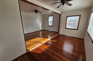 1081 Stratford St, Barberton, OH 44203 - Photo 7