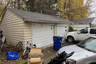 17834 Dillewood Rd, Loveland, OH 44119 - Photo 5