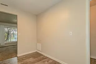 9619 Sandusky Ave, Loveland, OH 44105 - Photo 11