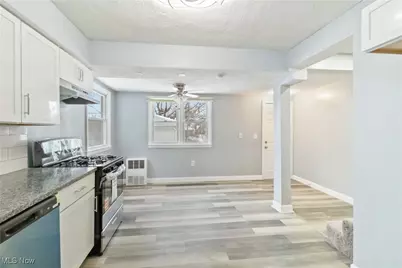 16402 Cloverside Avenue, Loveland, OH 44128 - Photo 11