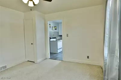 676 Central Parkway Avenue SE, Warren, OH 44484 - Photo 45