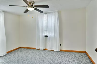 676 Central Parkway Avenue SE, Warren, OH 44484 - Photo 33