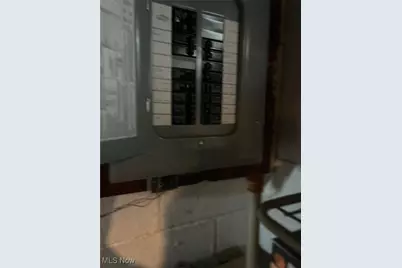 18329 Lomond Boulevard, Huber Heights, OH 44122 - Photo 17