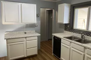 207 E School St, Kent, OH 44240 - Photo 5