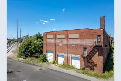 836 Savannah Avenue NE, Canton, OH 44704 - Photo 3