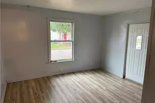 123 S 12th St, Coshocton, OH 43812 - Photo 9