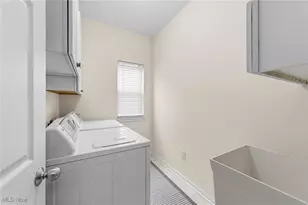 9478 Scottsdale Dr, Grandview Heights, OH 44147 - Photo 13