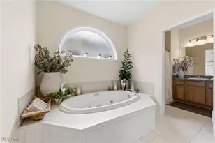 9478 Scottsdale Dr, Grandview Heights, OH 44147 - Photo 17