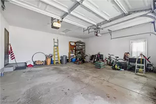 8479 Crystal Dr, Boardman, OH 44512 - Photo 25