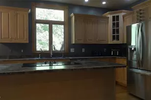 8140 Mt Royal Dr, Concord, OH 44077 - Photo 7