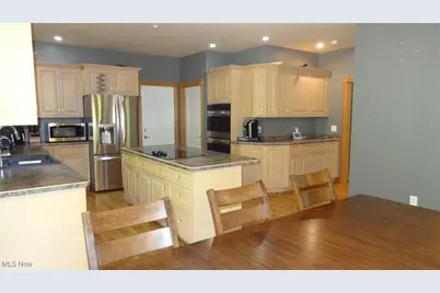 8140 Mount Royal Drive, Concord Twp, OH 44077 - Photo 9