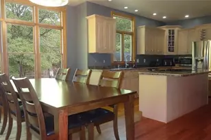 8140 Mt Royal Dr, Concord Twp, OH 44077 - Photo 7