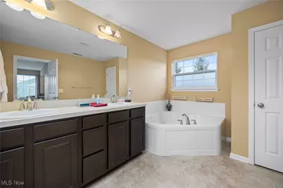 3982 Courtyard Drive, Lorain, OH 44053 - Photo 31