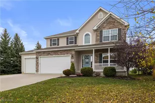 3982 Courtyard Dr, Lorain, OH 44053 - Photo 3