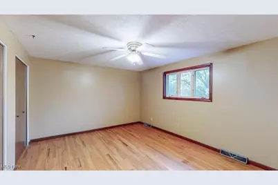 6090 Wiclif Street NE, Canton, OH 44721 - Photo 33