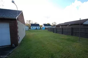 857 E Boston Ave, Youngstown, OH 44502 - Photo 5