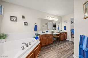 13014 Duquette Ave NE, Hartville, OH 44632 - Photo 21