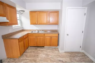 2161 Thurmont Road, Akron, OH 44313 - Photo 9