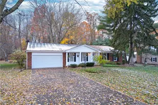 2751 Highline Dr, Mogadore, OH 44260 - Photo 3