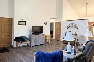 1512 Cambridge Ave SW, North Canton, OH 44709 - Photo 7