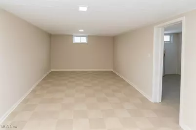 30325 Mildred Drive, Willowick, OH 44095 - Photo 21