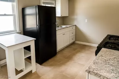 30325 Mildred Drive, Willowick, OH 44095 - Photo 7